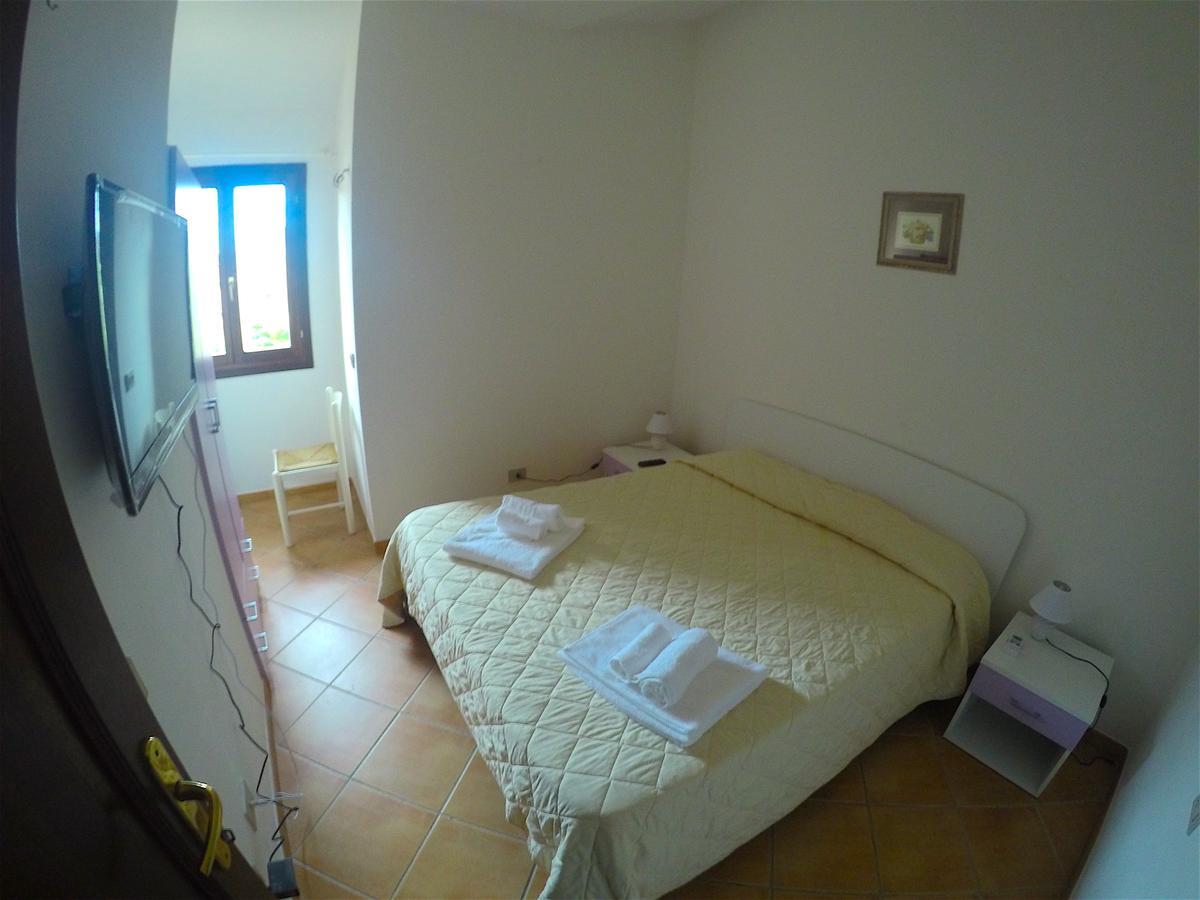 La Coccinella Al Mare Bed & Breakfast San Teodoro  Eksteriør bilde