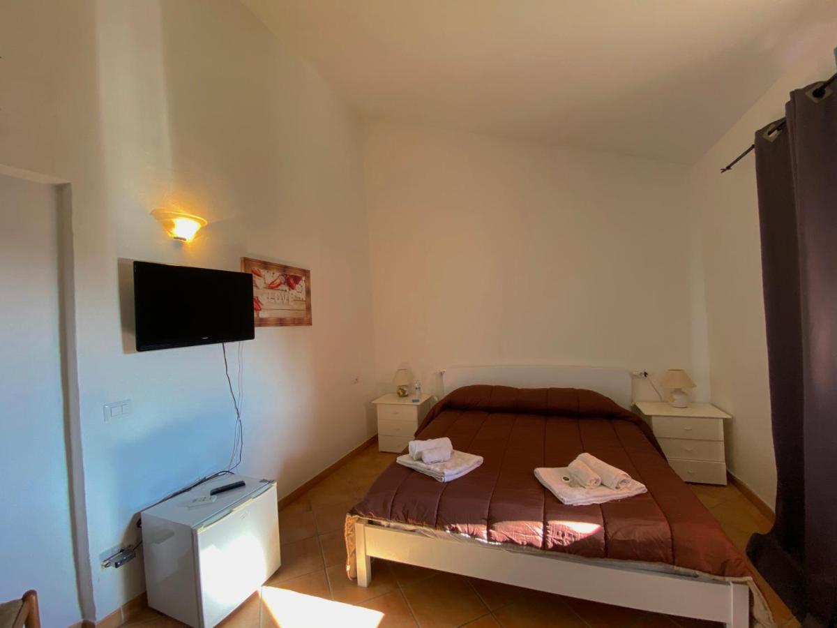 La Coccinella Al Mare Bed & Breakfast San Teodoro  Eksteriør bilde