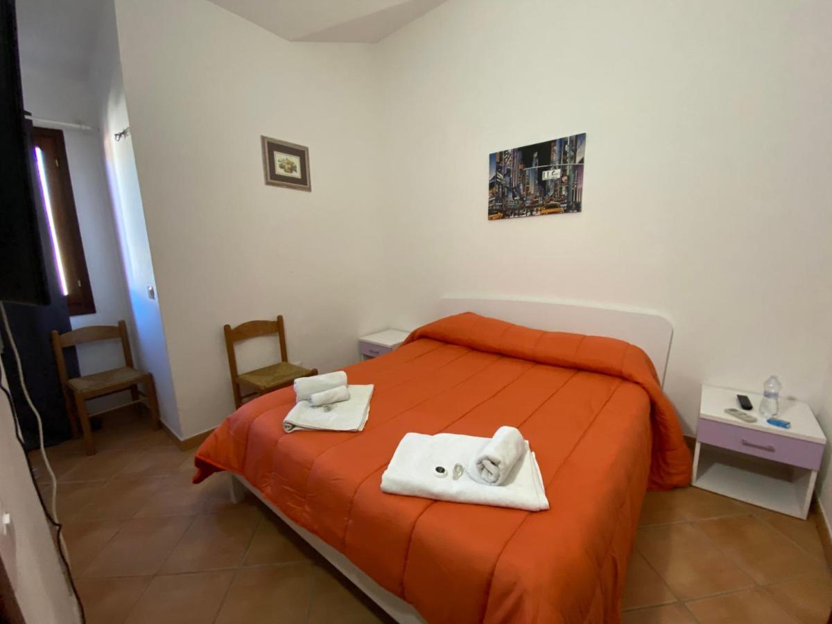 La Coccinella Al Mare Bed & Breakfast San Teodoro  Eksteriør bilde